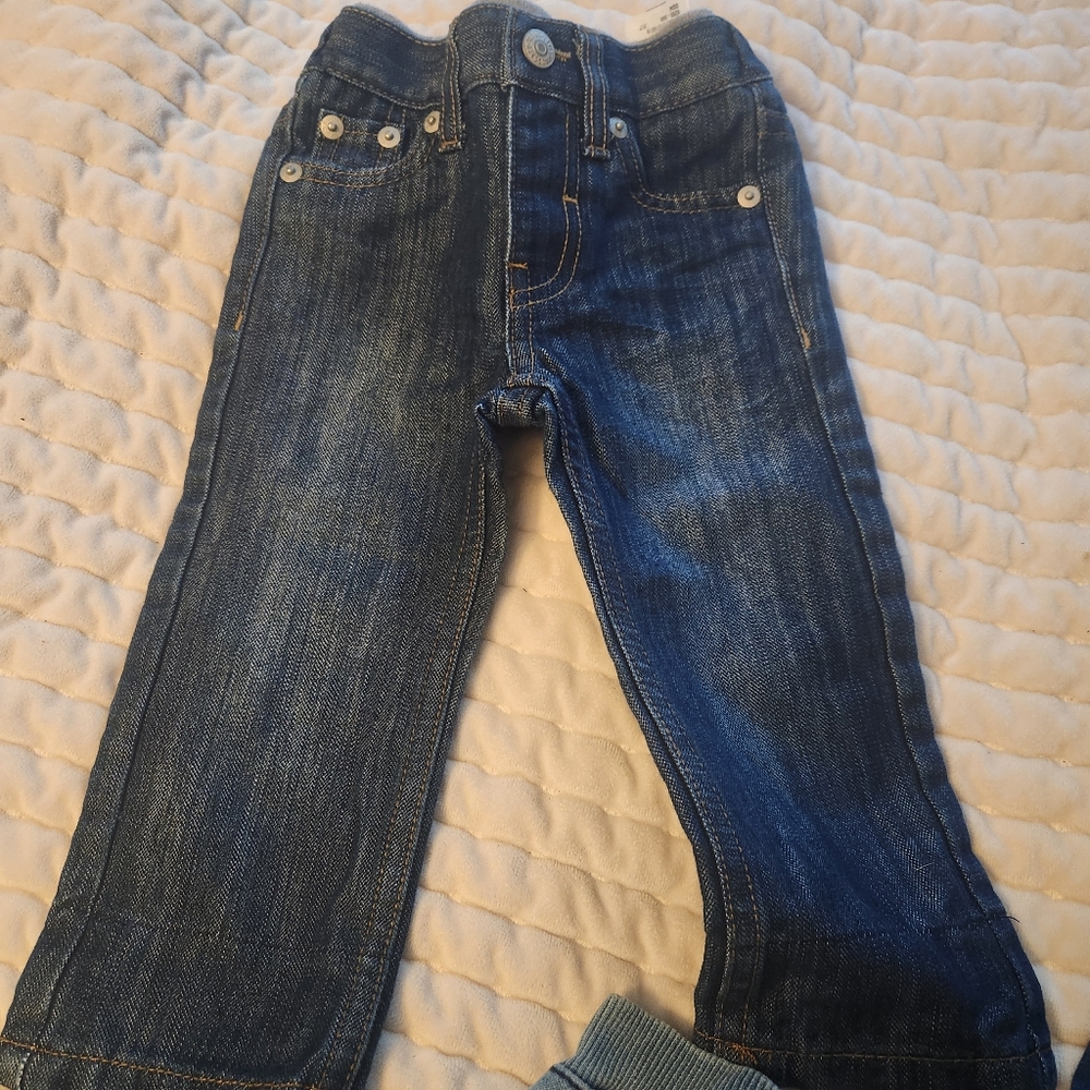3 pairs of blue jeans size 12 months cat & Jack ,Levi's